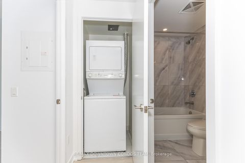 Photo 13 at 1410 - 15 Queens Quay E, Waterfront Communities C8, Toronto