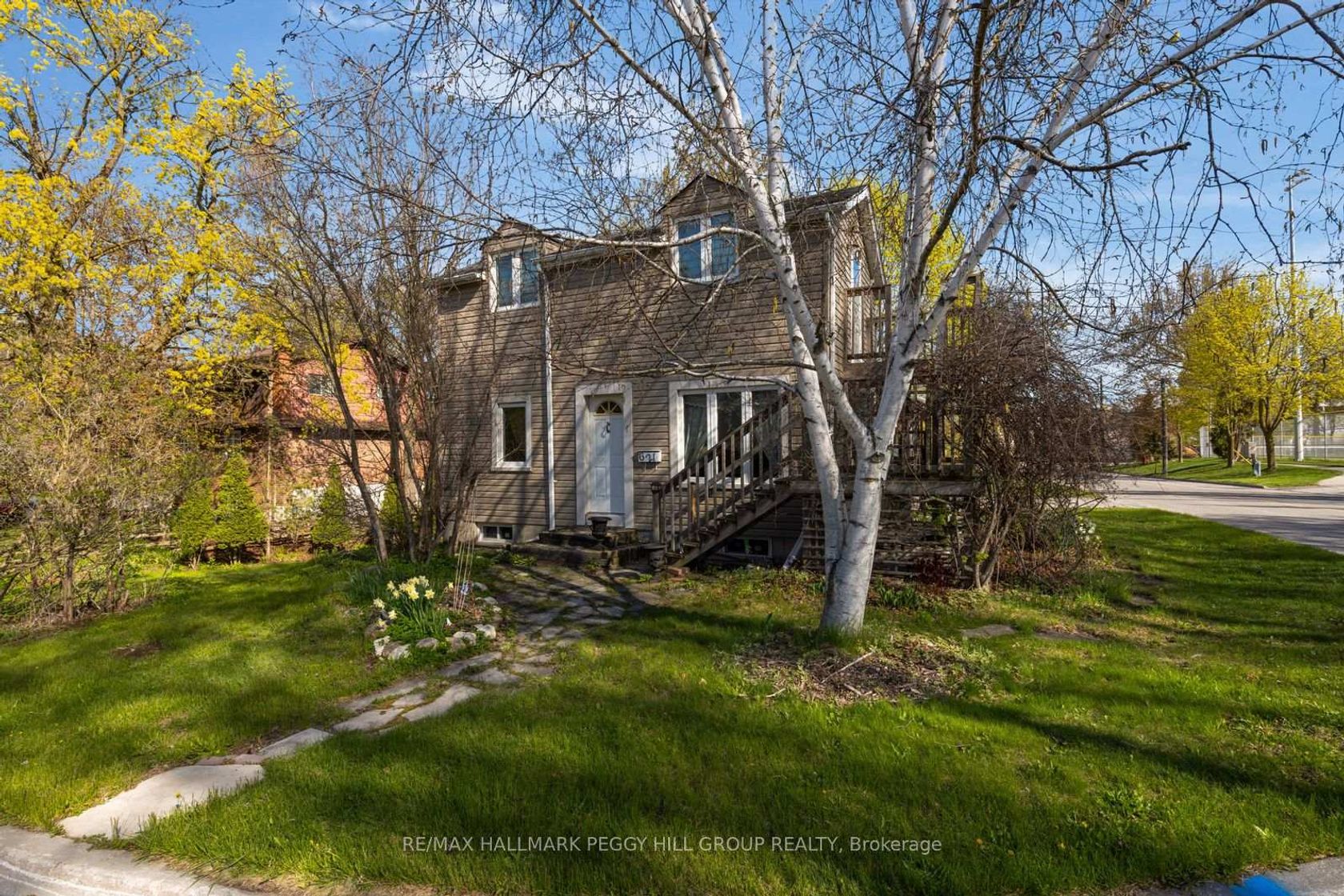 621 Lydia Street, College Manor, Newmarket photo number 2