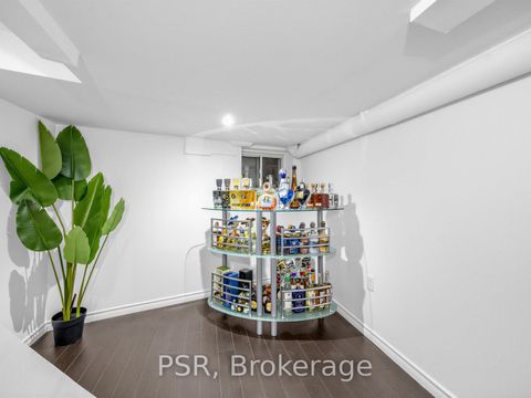 Photo 14 at 562 Arlington Avenue, Cedarvale, Toronto