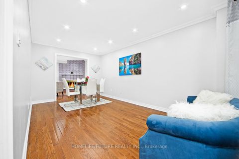 Photo 2 at 37 Tarsus Crescent, Highland Creek, Toronto
