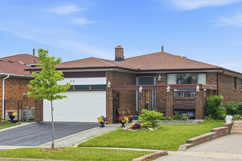 Photo 1 at 65 Oakhill Road, West Woodbridge, Vaughan