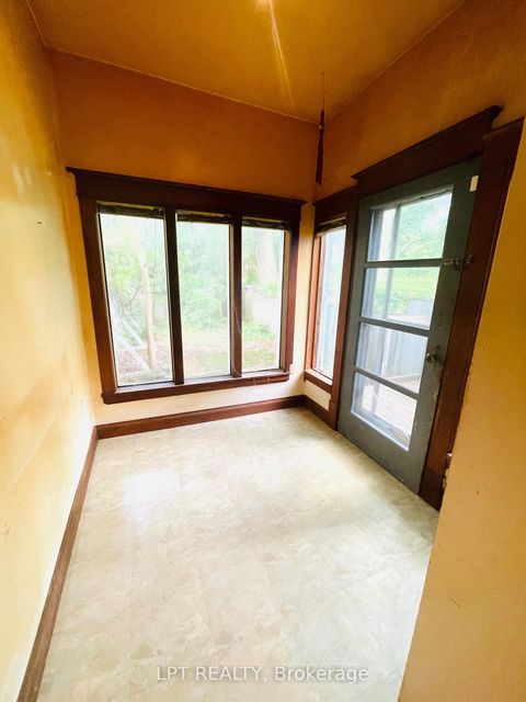 Photo 8 at 326 Beech Avenue, The Beaches, Toronto