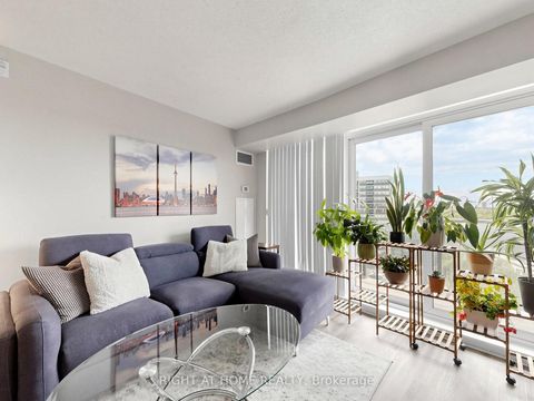 Photo 7 at 1008 - 18 Valley Woods Road, Donalda, Toronto
