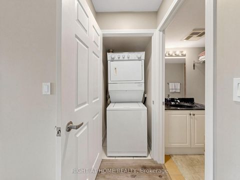 Photo 14 at 1008 - 18 Valley Woods Road, Donalda, Toronto