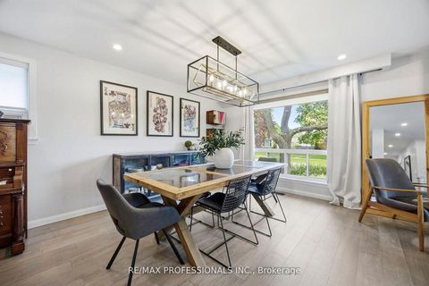 Photo 4 at 33 Brampton Road, Richview, Toronto