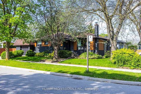 Photo 40 at 33 Brampton Road, Richview, Toronto