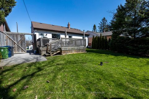 Photo 4 at 9 Granard Boulevard, Cliffcrest, Toronto