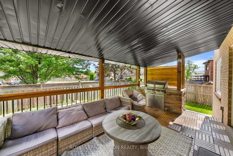 Photo 34 at 5 Anson Avenue, Cliffcrest, Toronto