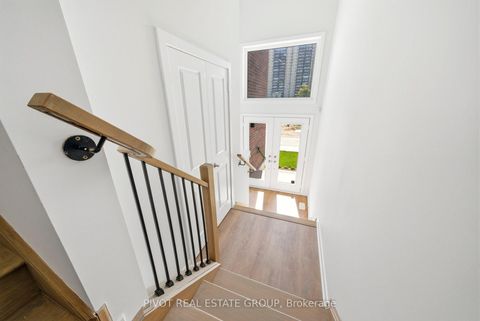 Photo 4 at 134 Danielle Moore Circle, Bendale, Toronto