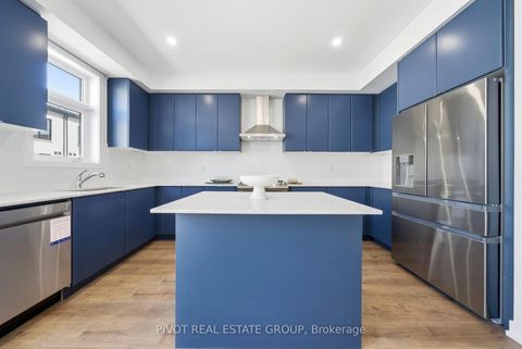 Photo 12 at 134 Danielle Moore Circle, Bendale, Toronto