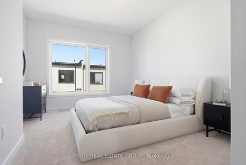 Photo 19 at 134 Danielle Moore Circle, Bendale, Toronto