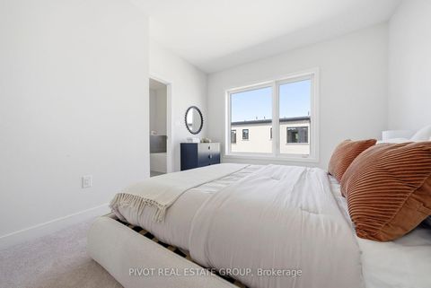 Photo 21 at 134 Danielle Moore Circle, Bendale, Toronto