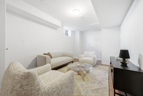 Photo 36 at 134 Danielle Moore Circle, Bendale, Toronto
