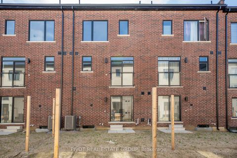 Photo 42 at 134 Danielle Moore Circle, Bendale, Toronto