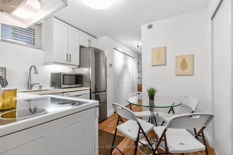 Photo 28 at 25 Lorindale Avenue, Lawrence Park North, Toronto