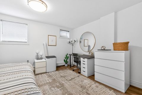Photo 32 at 25 Lorindale Avenue, Lawrence Park North, Toronto