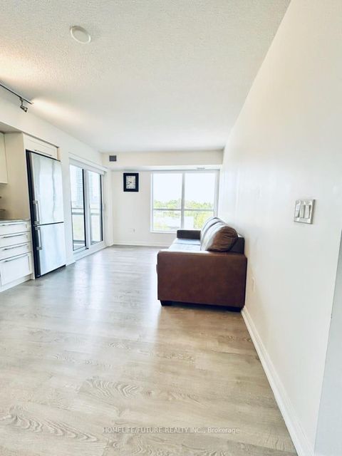 Photo 2 at 422 - 275 Village Green Square, Agincourt North, Toronto