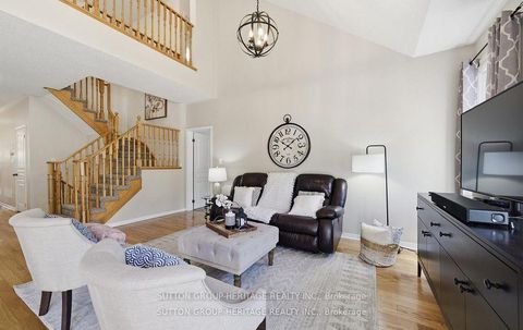 Photo 14 at 19 Northglen Boulevard, Bowmanville, Clarington