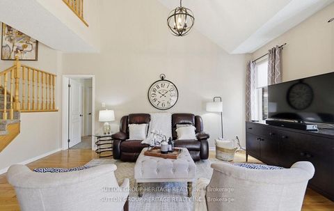 Photo 15 at 19 Northglen Boulevard, Bowmanville, Clarington