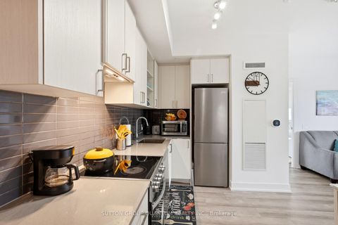 Photo 8 at 407 - 50 George Butchart Drive, CFB, Toronto