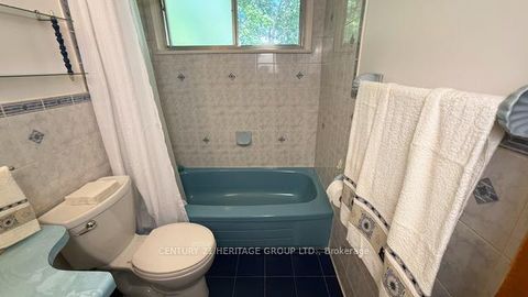 Photo 6 at 37 Gambello Crescent, York University Heights, Toronto