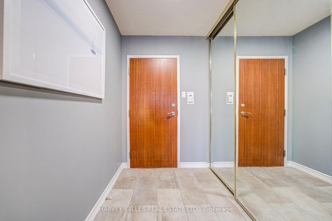 Photo 9 at 212 - 120 Promenade Circle, Brownridge, Vaughan