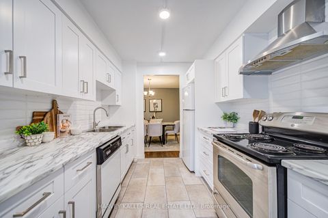 Photo 20 at 212 - 120 Promenade Circle, Brownridge, Vaughan