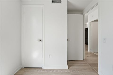 Photo 17 at 404 - 500 Wilson Avenue, Clanton Park, Toronto