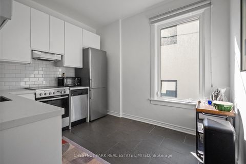 Photo 24 at 371 Howland Avenue, Casa Loma, Toronto