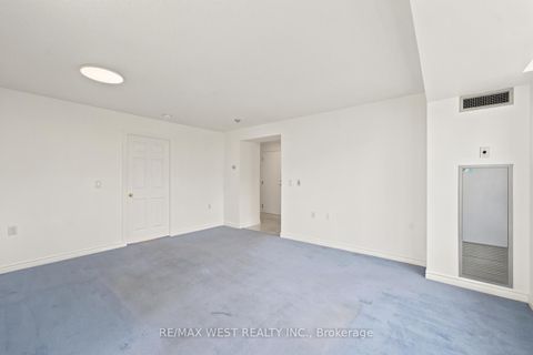 Photo 9 at 1107 - 2627 Mccowan Road, Agincourt North, Toronto