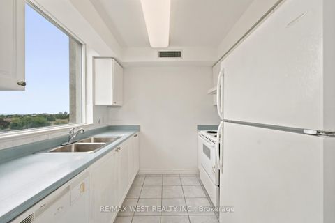 Photo 14 at 1107 - 2627 Mccowan Road, Agincourt North, Toronto