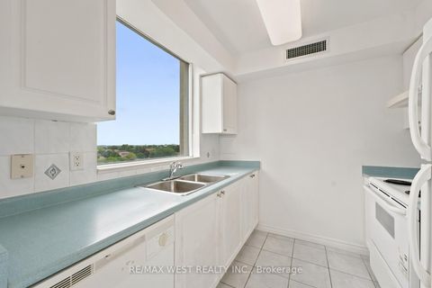 Photo 15 at 1107 - 2627 Mccowan Road, Agincourt North, Toronto