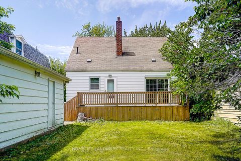 Photo 10 at 335 Willowdale Avenue, Willowdale East, Toronto