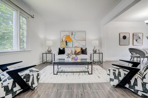 Photo 13 at 335 Willowdale Avenue, Willowdale East, Toronto