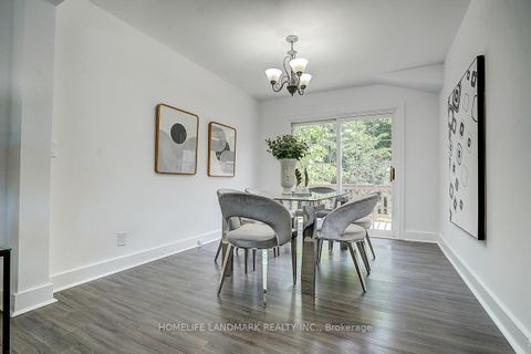 Photo 18 at 335 Willowdale Avenue, Willowdale East, Toronto