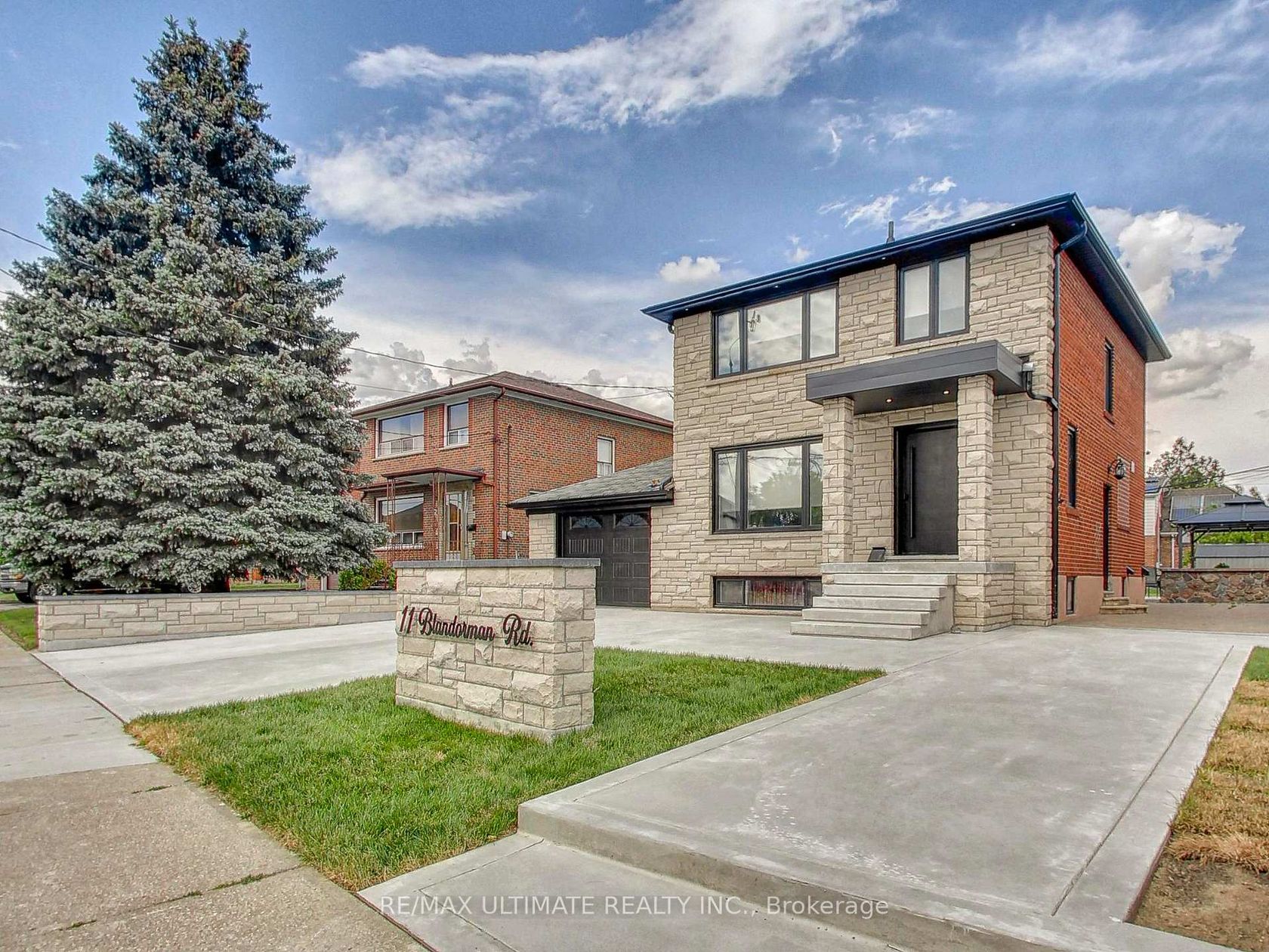 11 Blandorman Road, Maple Leaf, Toronto 