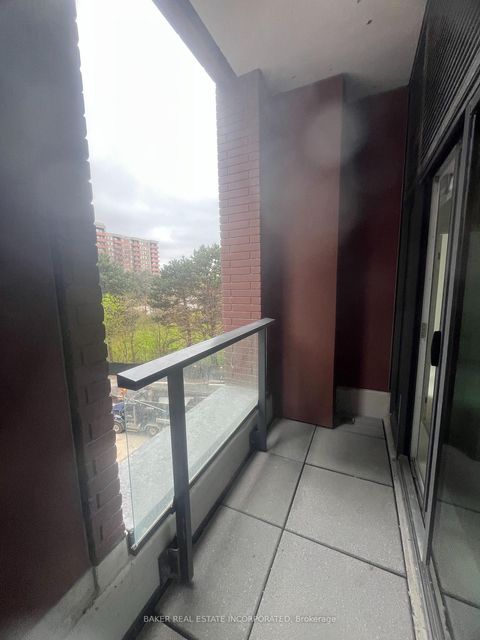 Photo 7 at 413 - 4010 Eglinton Avenue W, Humber Heights, Toronto