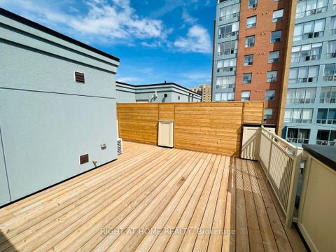 Photo 25 at 53 - 5 William Jackson Way, New Toronto, Toronto