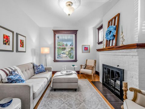 Photo 4 at 309 Chisholm Avenue, Lumsden, Toronto