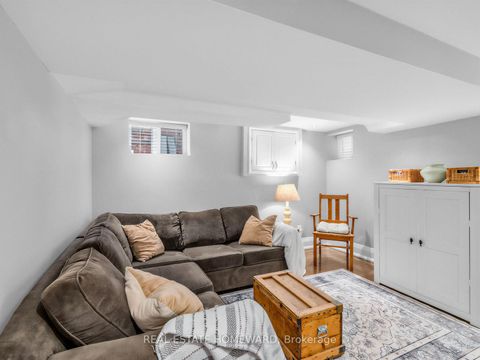 Photo 16 at 309 Chisholm Avenue, Lumsden, Toronto