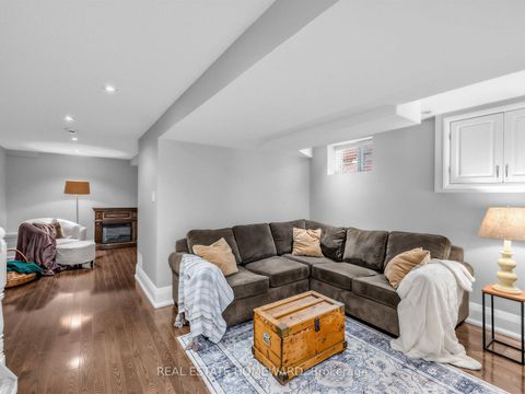 Photo 17 at 309 Chisholm Avenue, Lumsden, Toronto