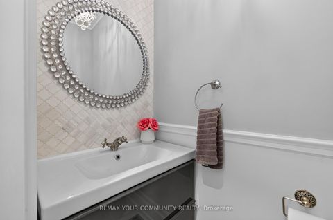 Photo 21 at 119 Toscana Road, Sonoma Heights, Vaughan