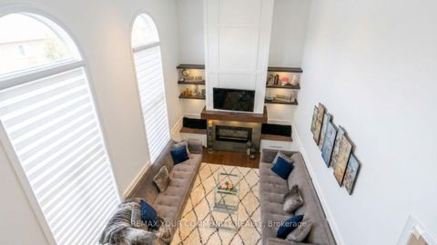 Photo 24 at 119 Toscana Road, Sonoma Heights, Vaughan