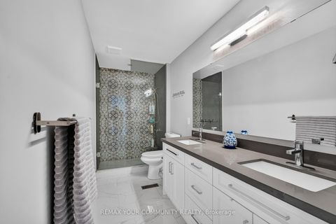 Photo 34 at 119 Toscana Road, Sonoma Heights, Vaughan