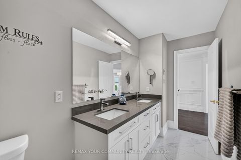 Photo 35 at 119 Toscana Road, Sonoma Heights, Vaughan