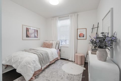 Photo 19 at 14 Queen Mary Court, East Woodbridge, Vaughan