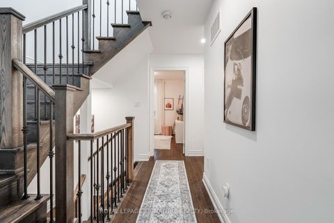 Photo 21 at 14 Queen Mary Court, East Woodbridge, Vaughan