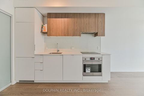 Photo 13 at 1007 - 161 Roehampton Avenue, Mount Pleasant West, Toronto
