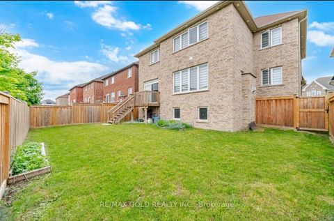 Photo 16 at 814 Green Street, Lefroy, Innisfil