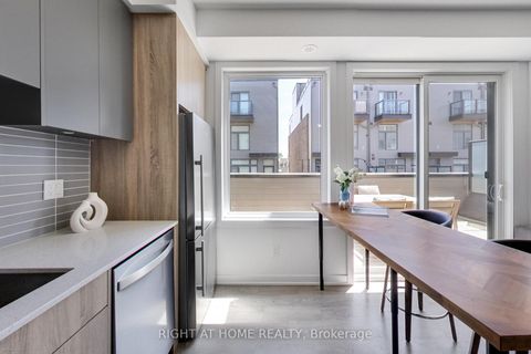 Photo 4 at 10 - 88 Turtle Island Road, Lawrence, Toronto